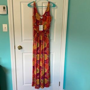 Floral maxi dress with pockets